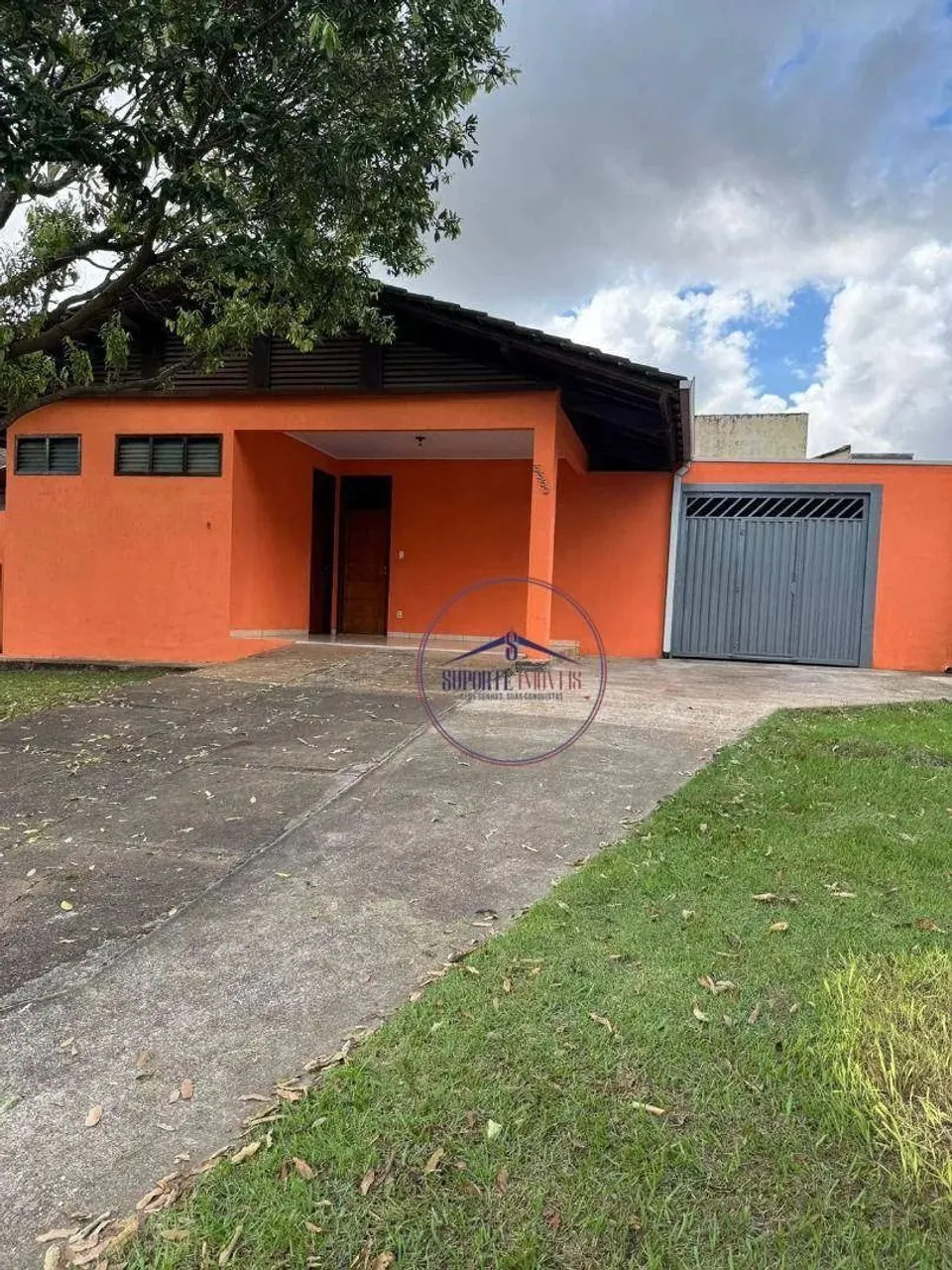 ALUGO - CASA VILA DA ELETRONORTE LADO LESTE