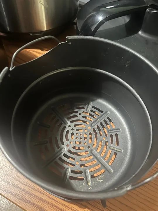 Panela de pressão elétrica e airfryer - Foto 2