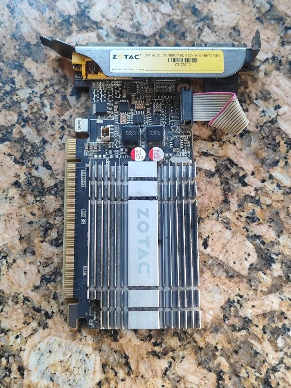 Placa de vídeo zotac 210, leitor de dvd para PC e coolers - Foto 3