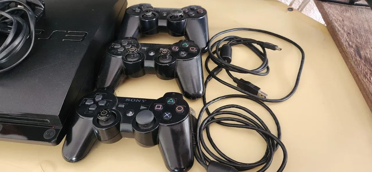 Playstation 3 com controles e jogos - Foto 6