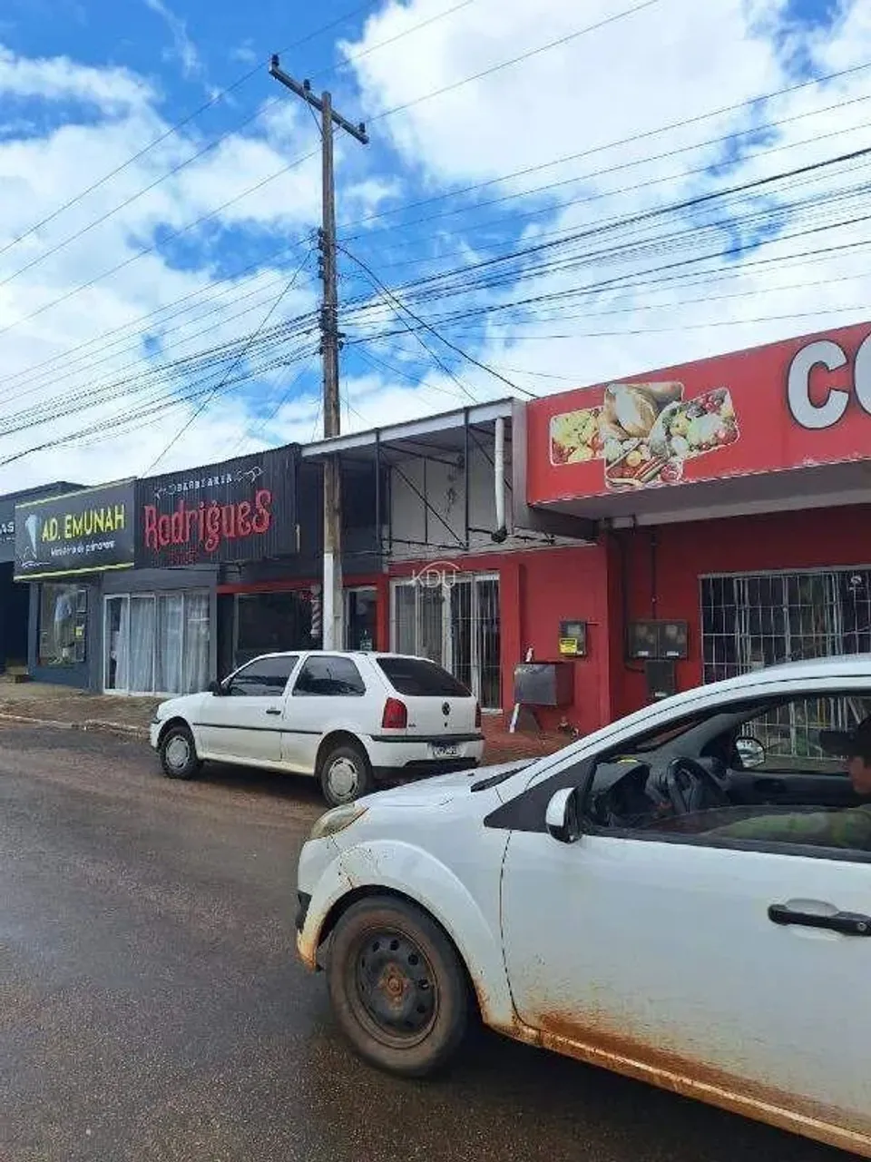 ALUGA-SE SALA COMERCIAL EXCELENTE LOCALIZAÇÃO FICA DE AV. EM FRENTE AO MERCADO TUIUIU NO B