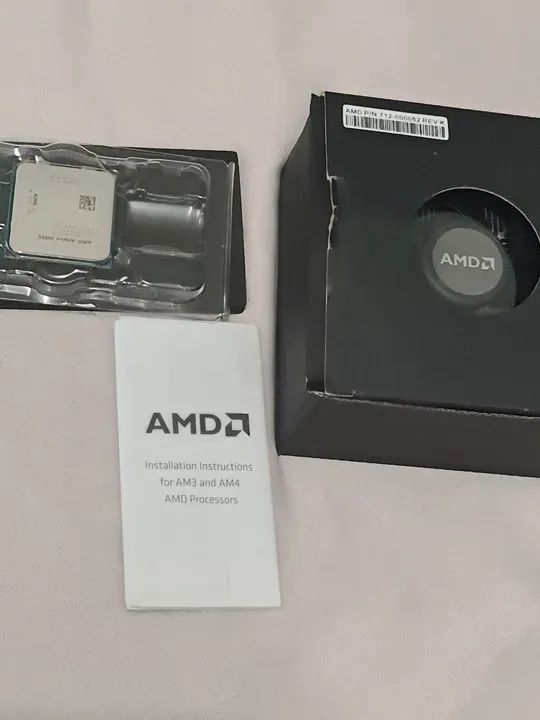 Processador AMD Athon 3000G Video Integrado + Cooler AMD ( Seminovo )