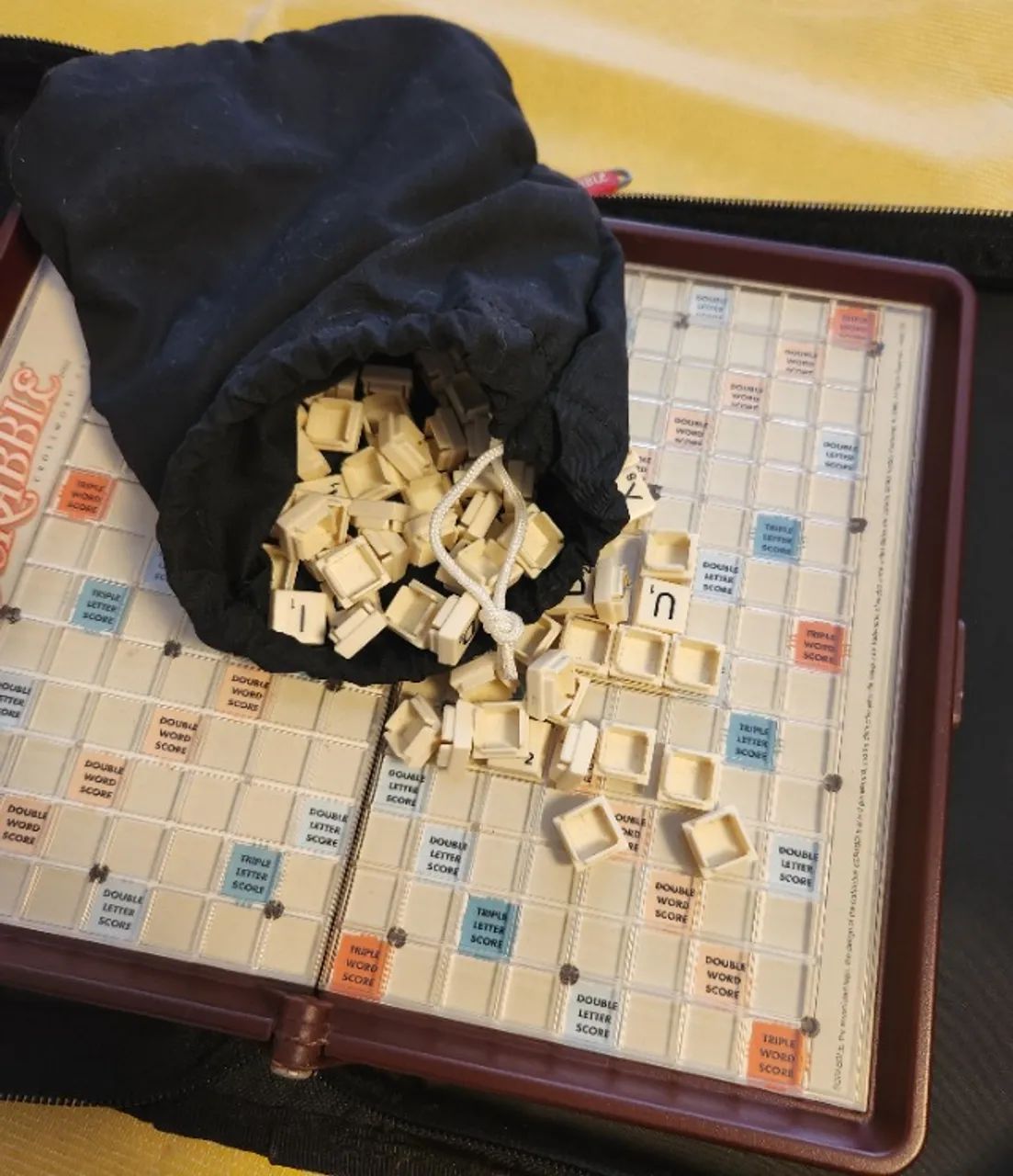 Travel Scrabble Game Folio Edition - Foto 2