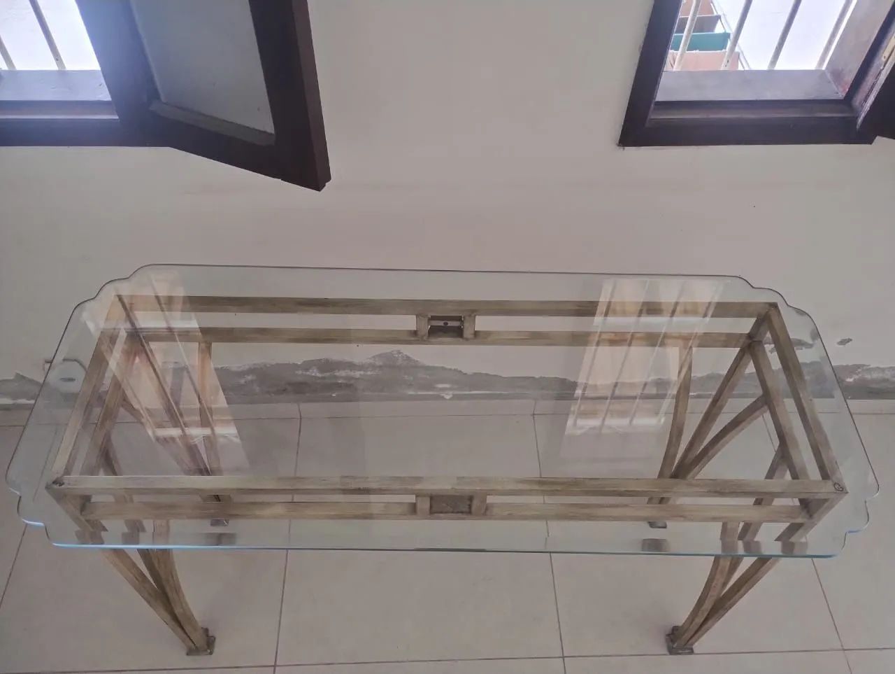 Mesa de Jantar em Metal Dourado com Tampo de Vidro - Foto 5