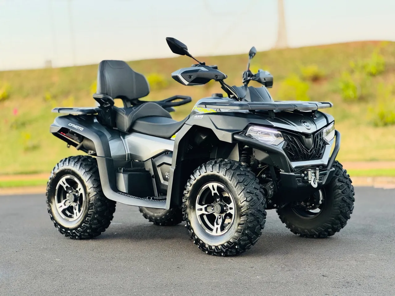 Quadriciclo CFORCE 625 4x4 Aut 2023 5.000 KM