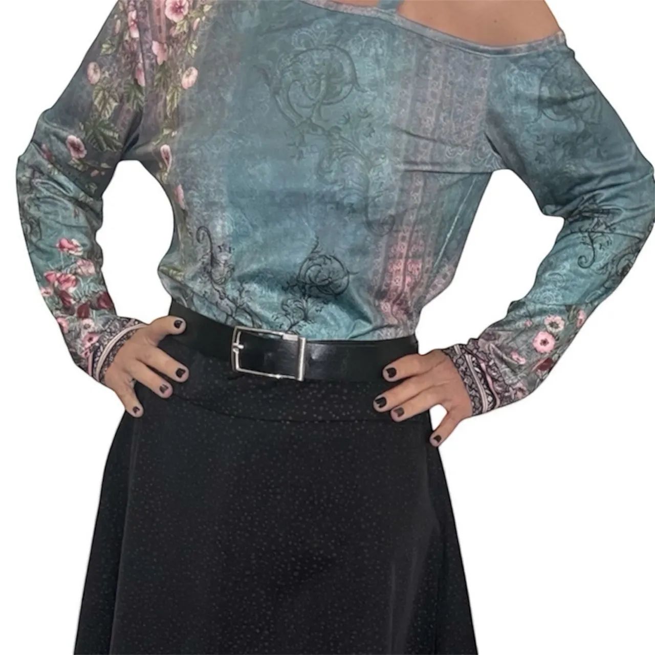 blusa boho floral verde com argola - Foto 2