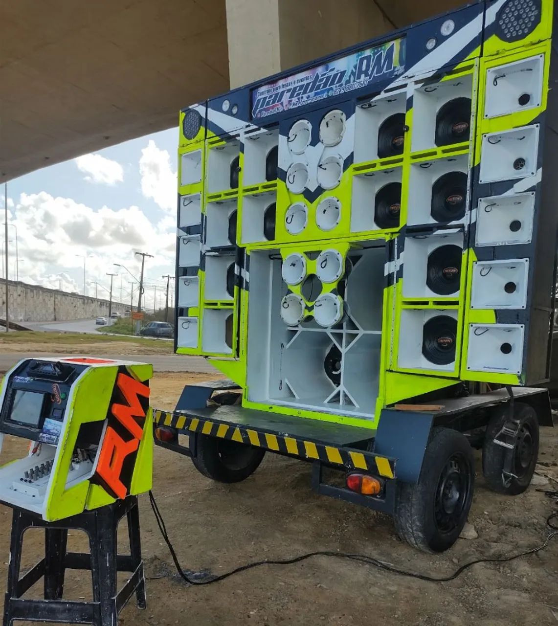 Vendo Lindo Paredão de som obs leia a discrição  - Foto 2