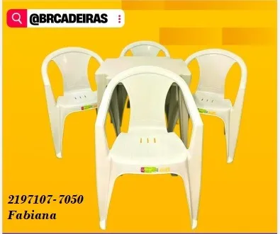 Jogo de Mesa com 4 Cadeiras plastico