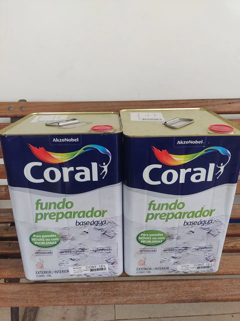 Vendo fundo preparador da coral e Sherwin Williams, latão 18 litros 