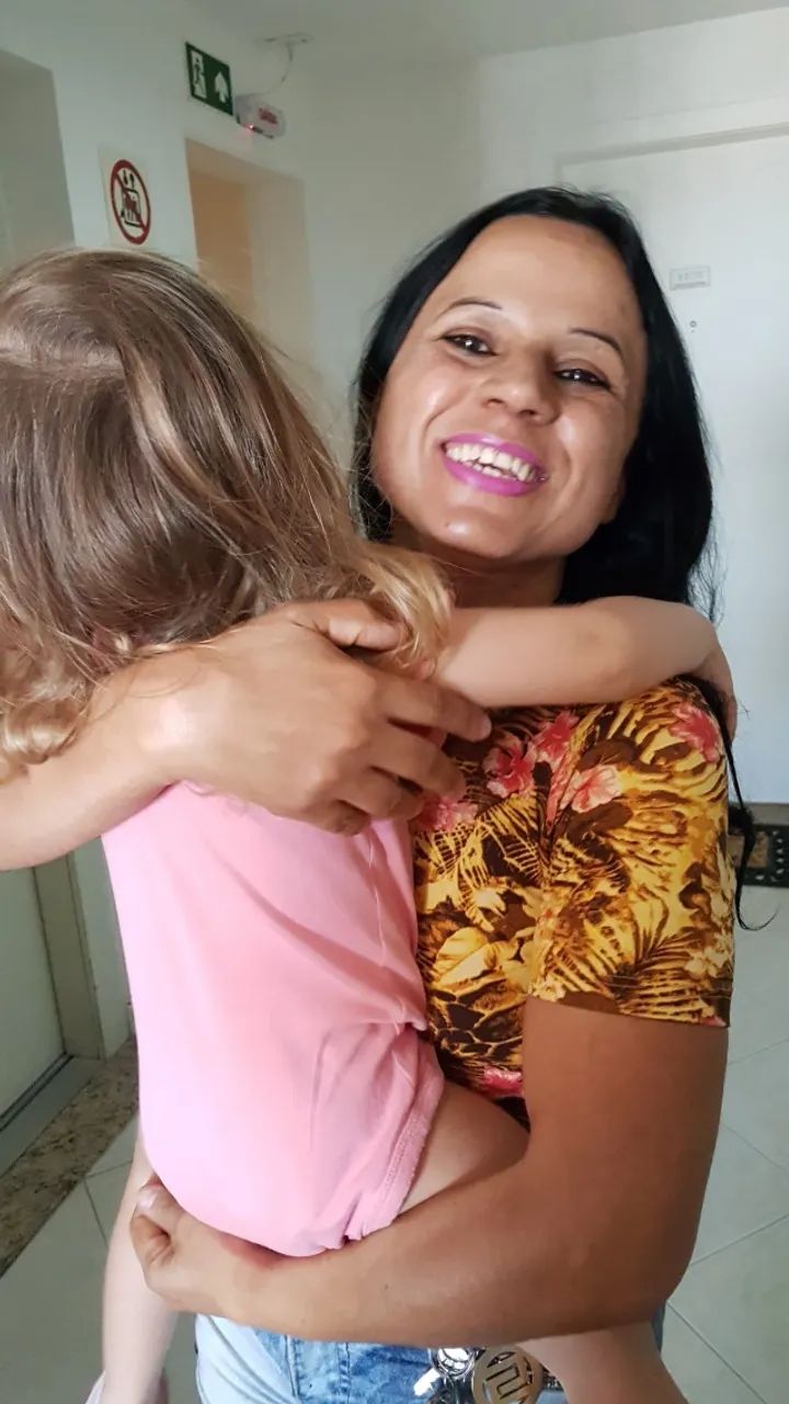 Babá/cuidadora de idosos profissional *