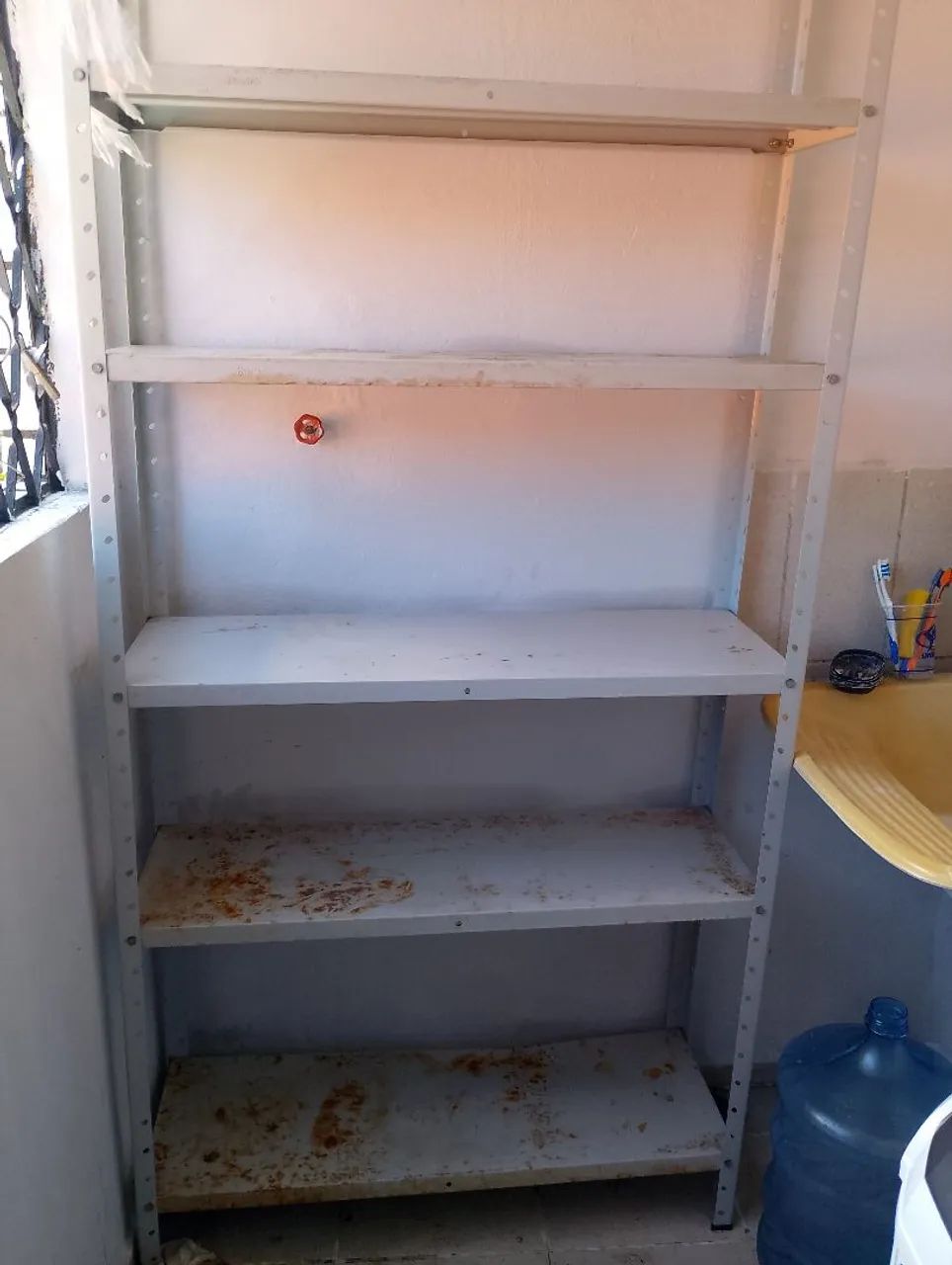 2 Estantes de Escritório em Metal