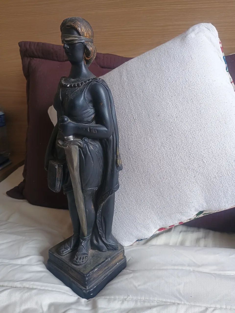 Estátua de Direito