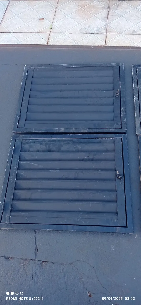 Janelas de ventilação em alumínio