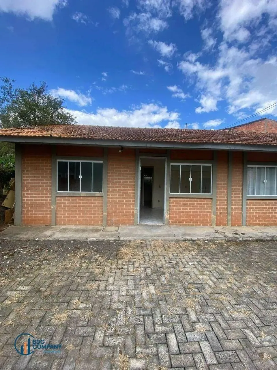 Casa com 2 dormitórios para alugar por R$ 640,00/mês - Rio Bonito - Irati/PR
