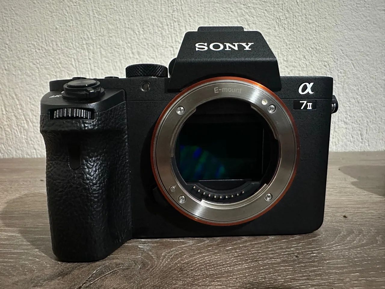 Câmera Sony A7 II + Lente Sony F4/18-105 (3000 clicks) - Foto 4