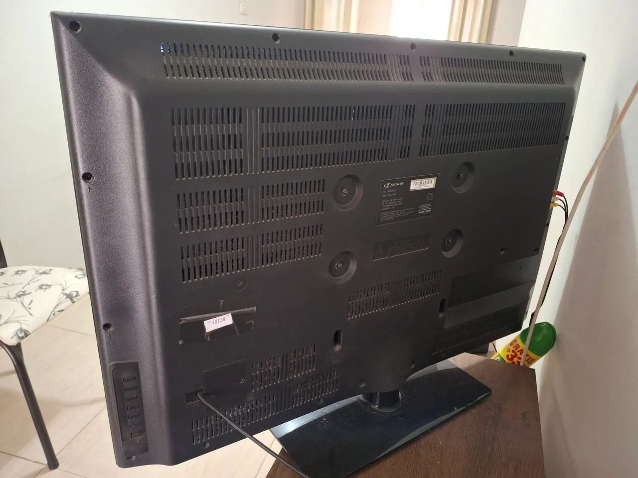 Televisão 32 polegadas - Comum - Sem Smart - Sem Controle Remoto - Com defeito na tela! - Foto 2