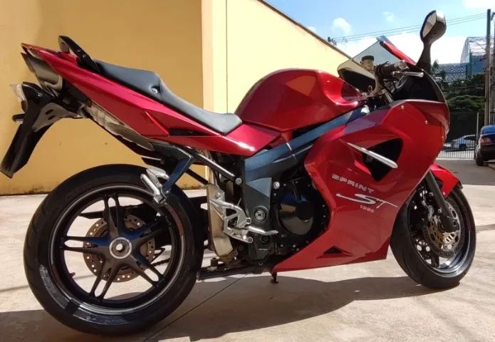 Triumph Sprint 2006 st 1050 c.c. - Foto 2