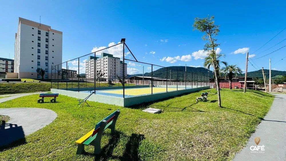 Apartamento Camobi 2 dormitórios, vaga de garagem, sacada e churrasqueira - Foto 4