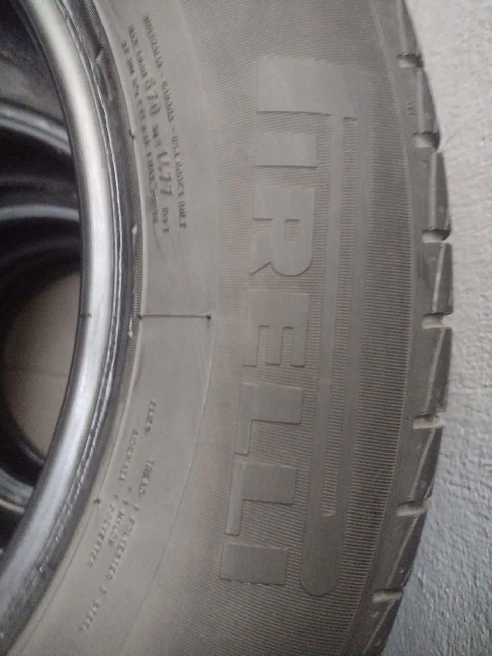 Pneu 205x65 R15 Pirelli P1 cinturato par 300.00 - Foto 4