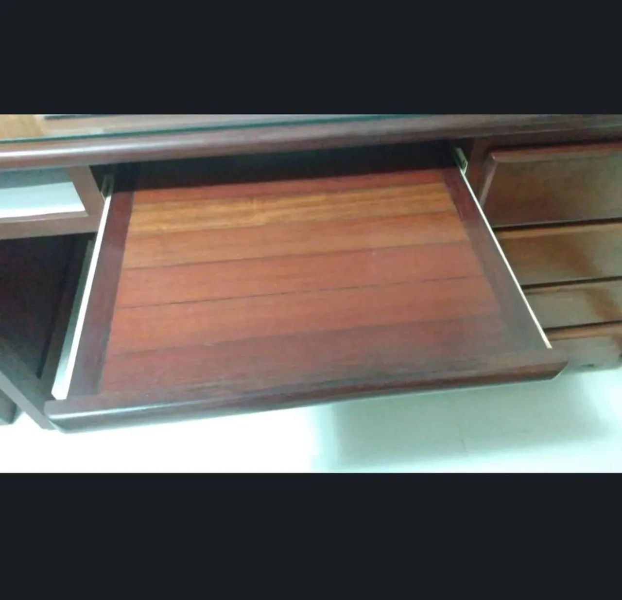 Mesa de escritório em madeira  - Foto 4