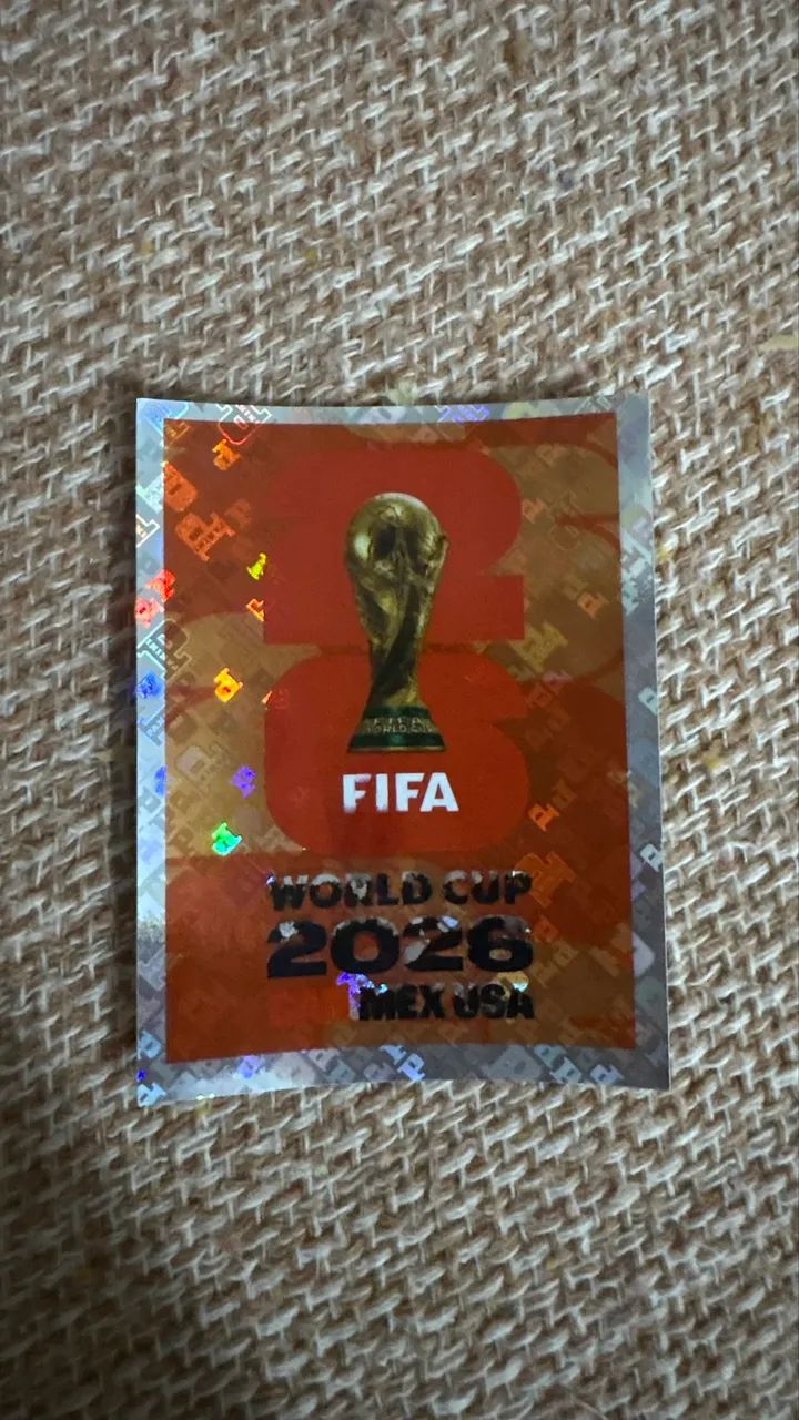 Figurinha rara com impressão única FIFA 2026(panini oficial) - Foto 2