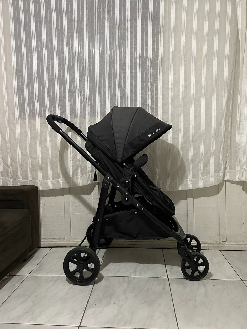 Kit carrinho + bebê conforto e base  - Foto 3