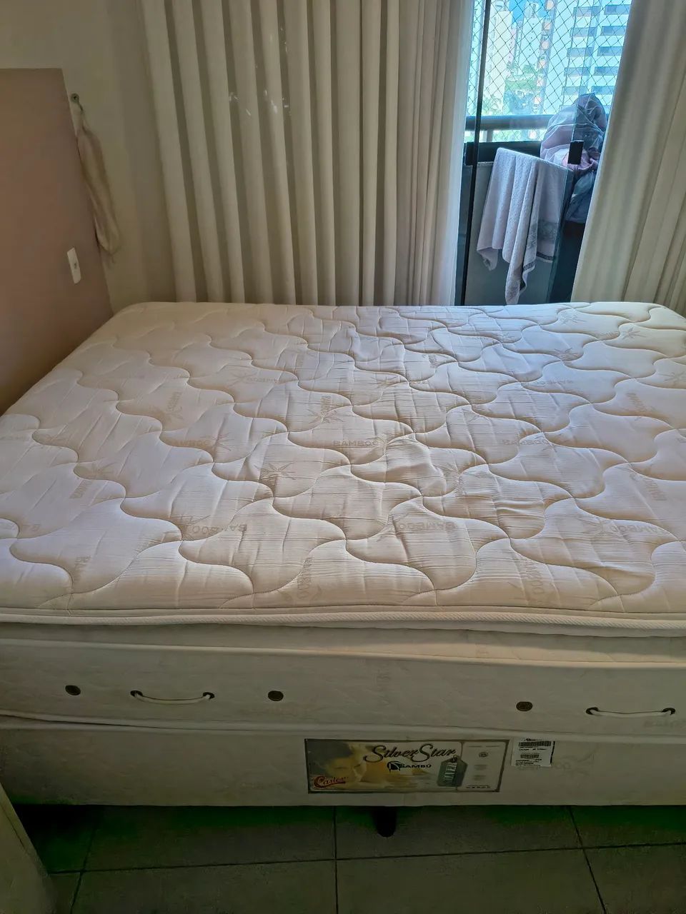 Cama box Queen