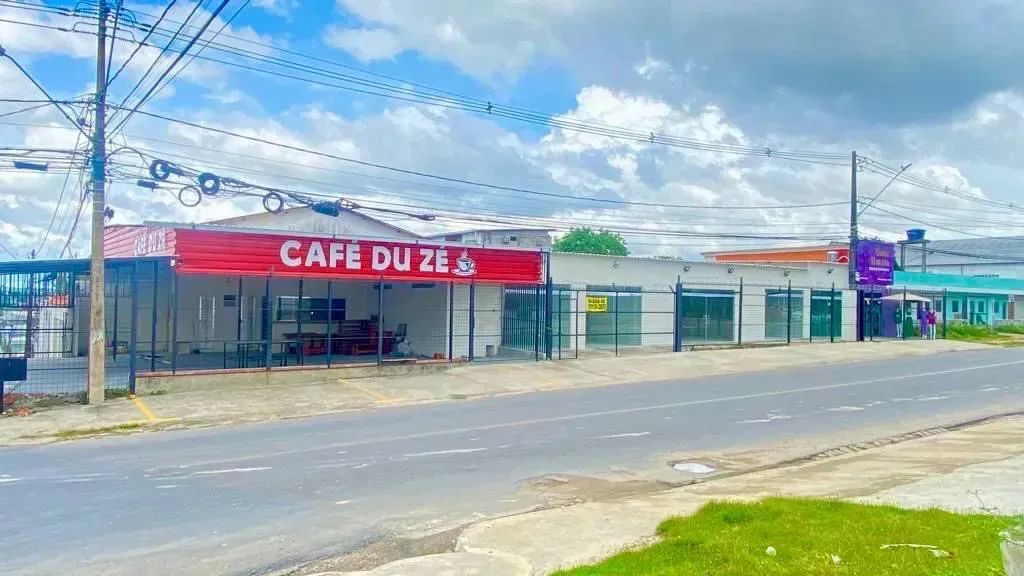 Sala Comercial| Avenida Principal Parque das Laranjeiras| 4x10 prox Centro da construção |