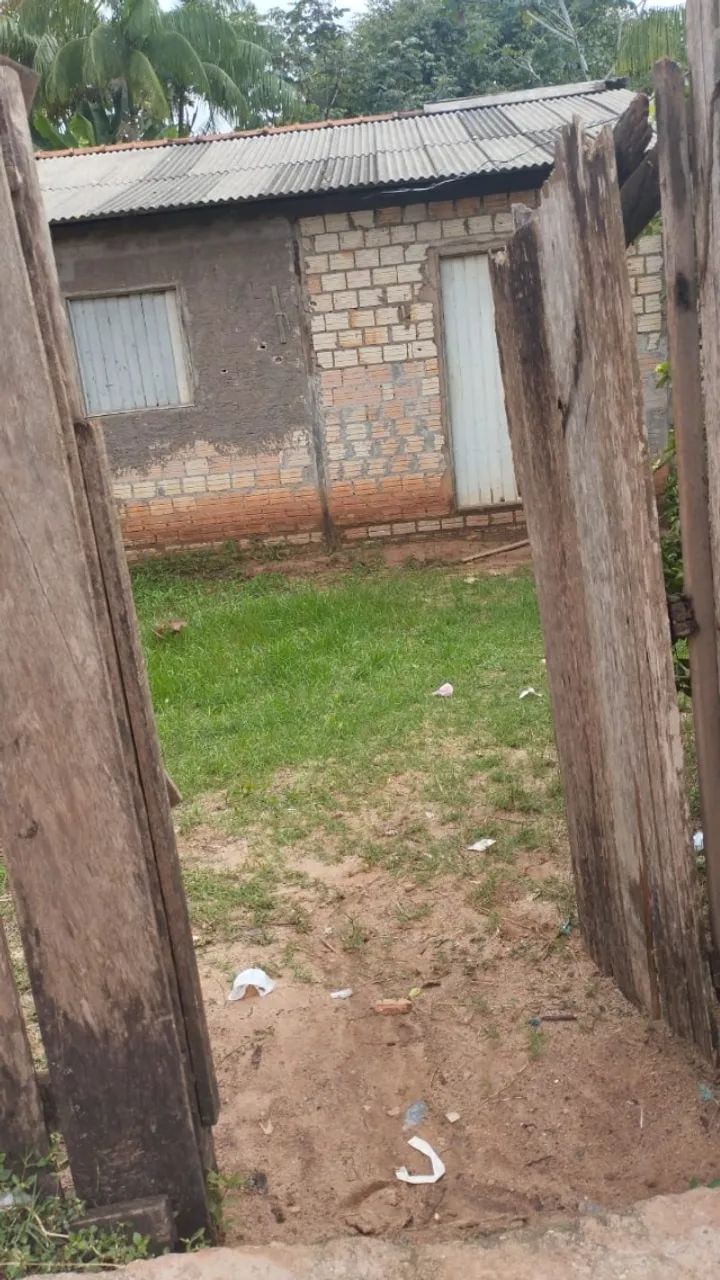 Vendo terreno com uma pequena casa  - Foto 2