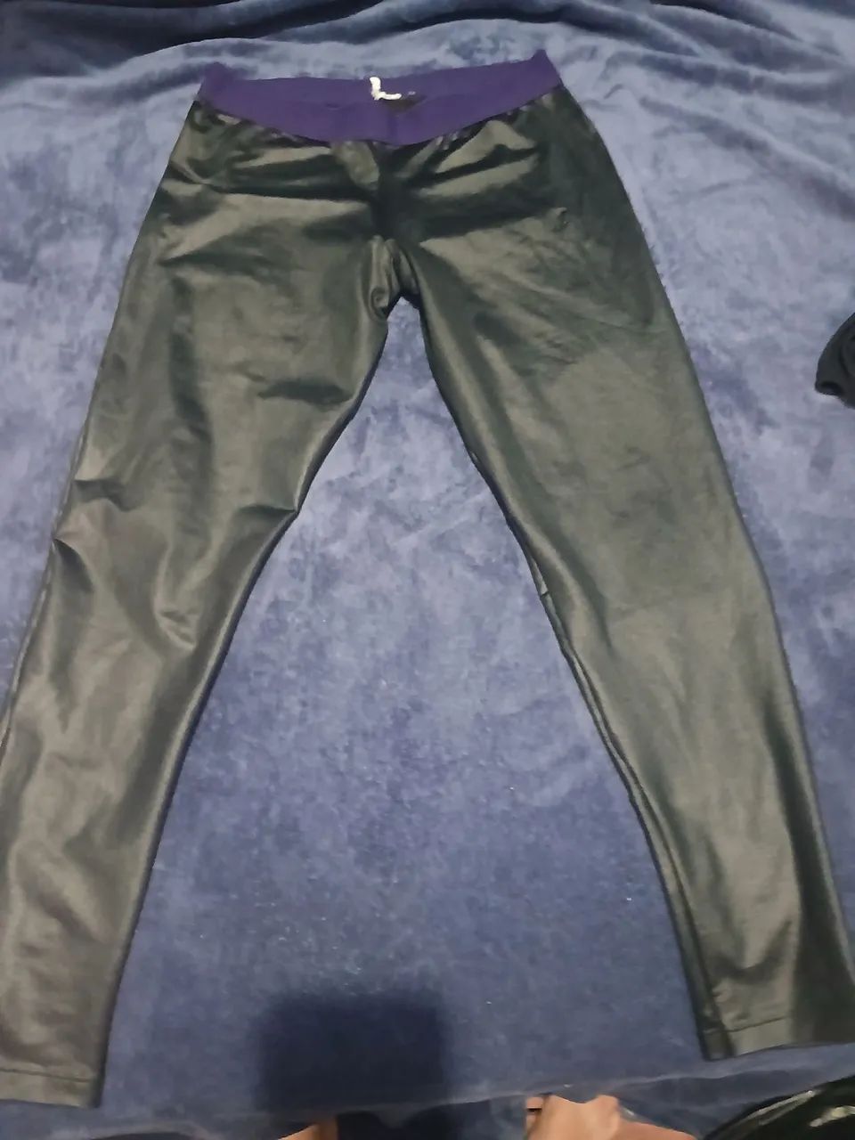 Uma saca de roupa novas e seminovos  - Foto 5