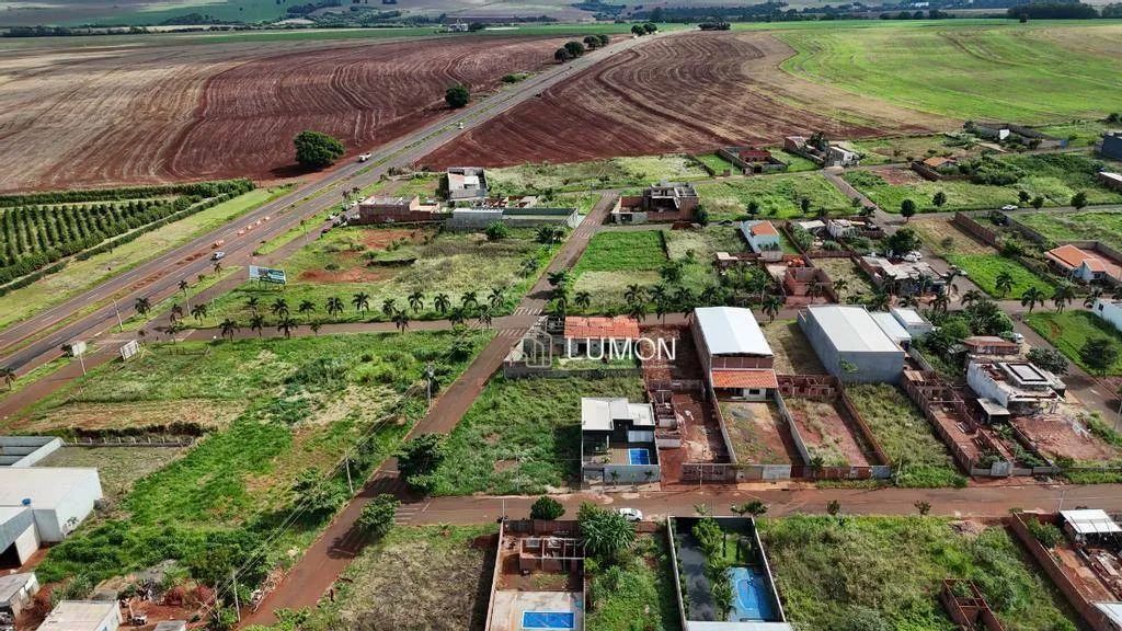 Área com espaço de lazer completo + potencial de construção - Foto 3