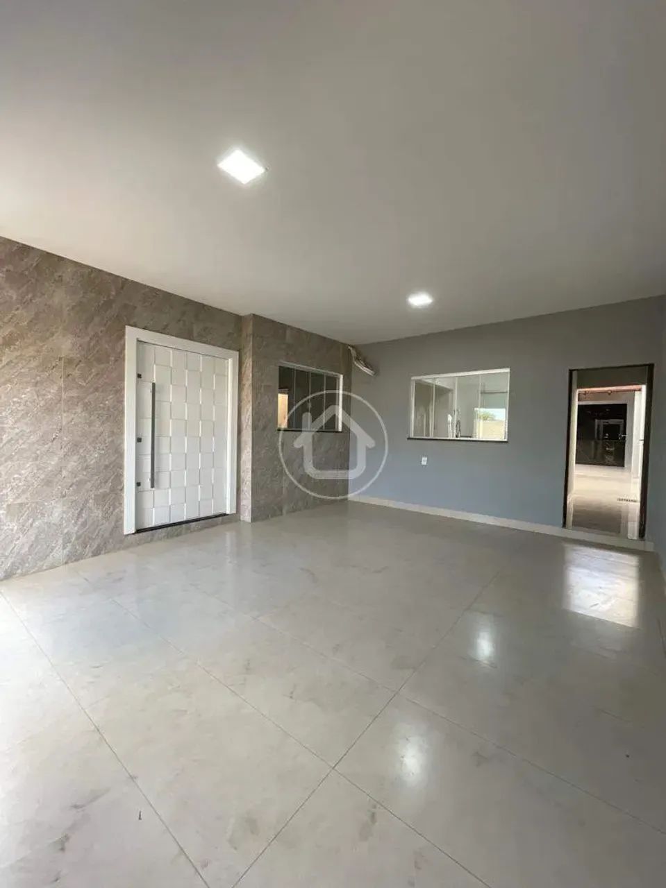 CASA COM 4 QUARTOS - Foto 2