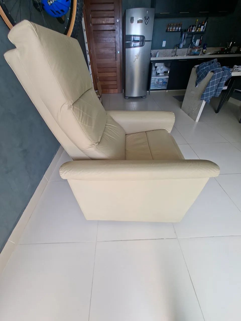 Cadeira poltrona  - Foto 4