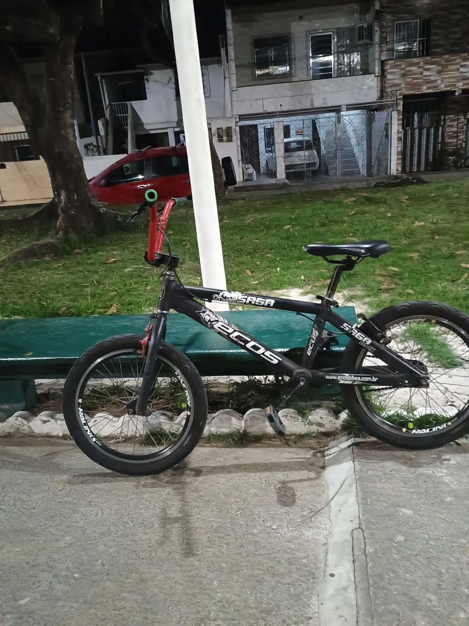 Vendo uma bicicleta BMX aro 20  - Foto 4