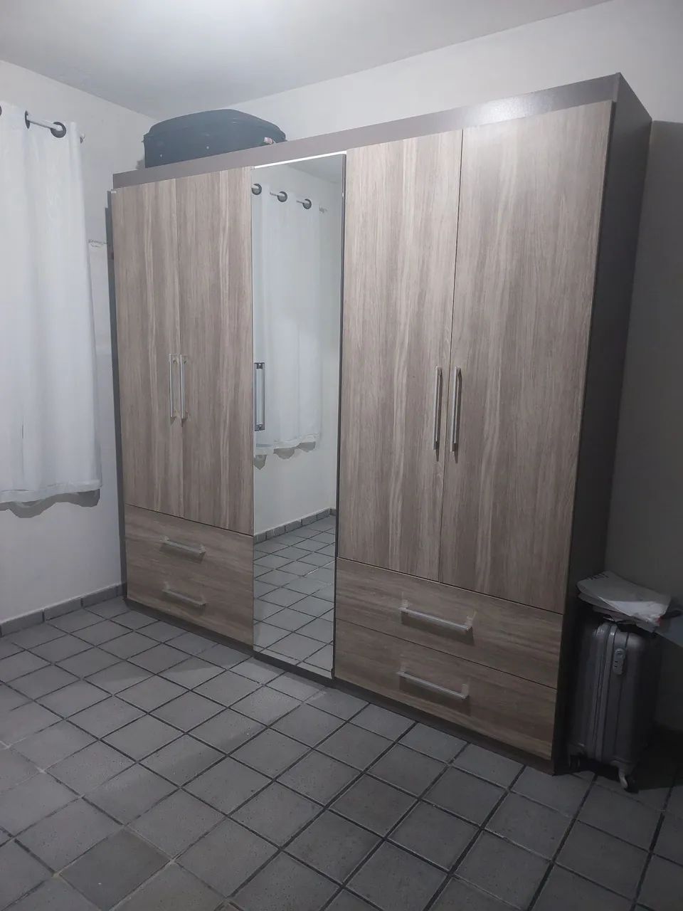 Guarda roupa casal 
