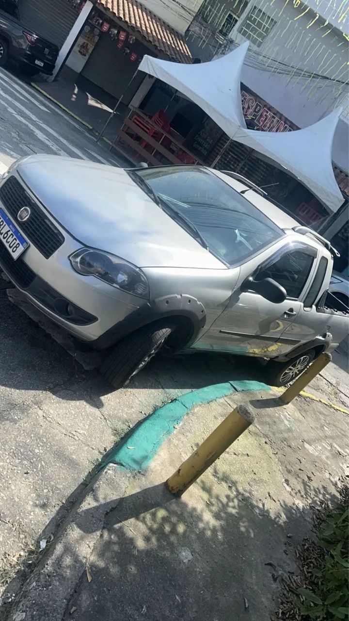 Fiat Strada 2012