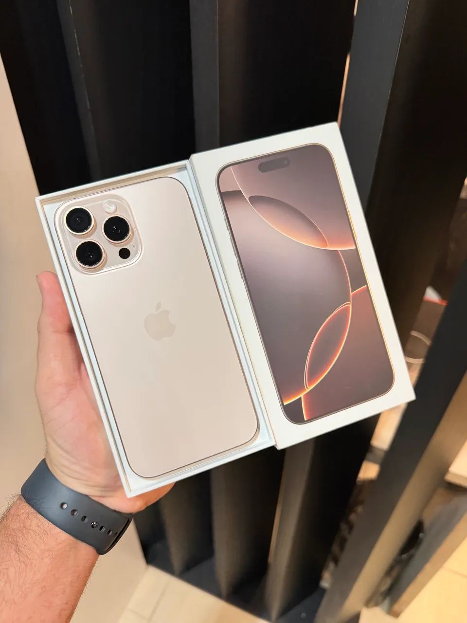 IPHONE 16 PRO MAX 256GB Desert com caixa  - Foto 2