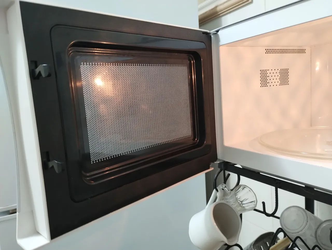 Microondas Eletrolux 20 litros - Foto 4