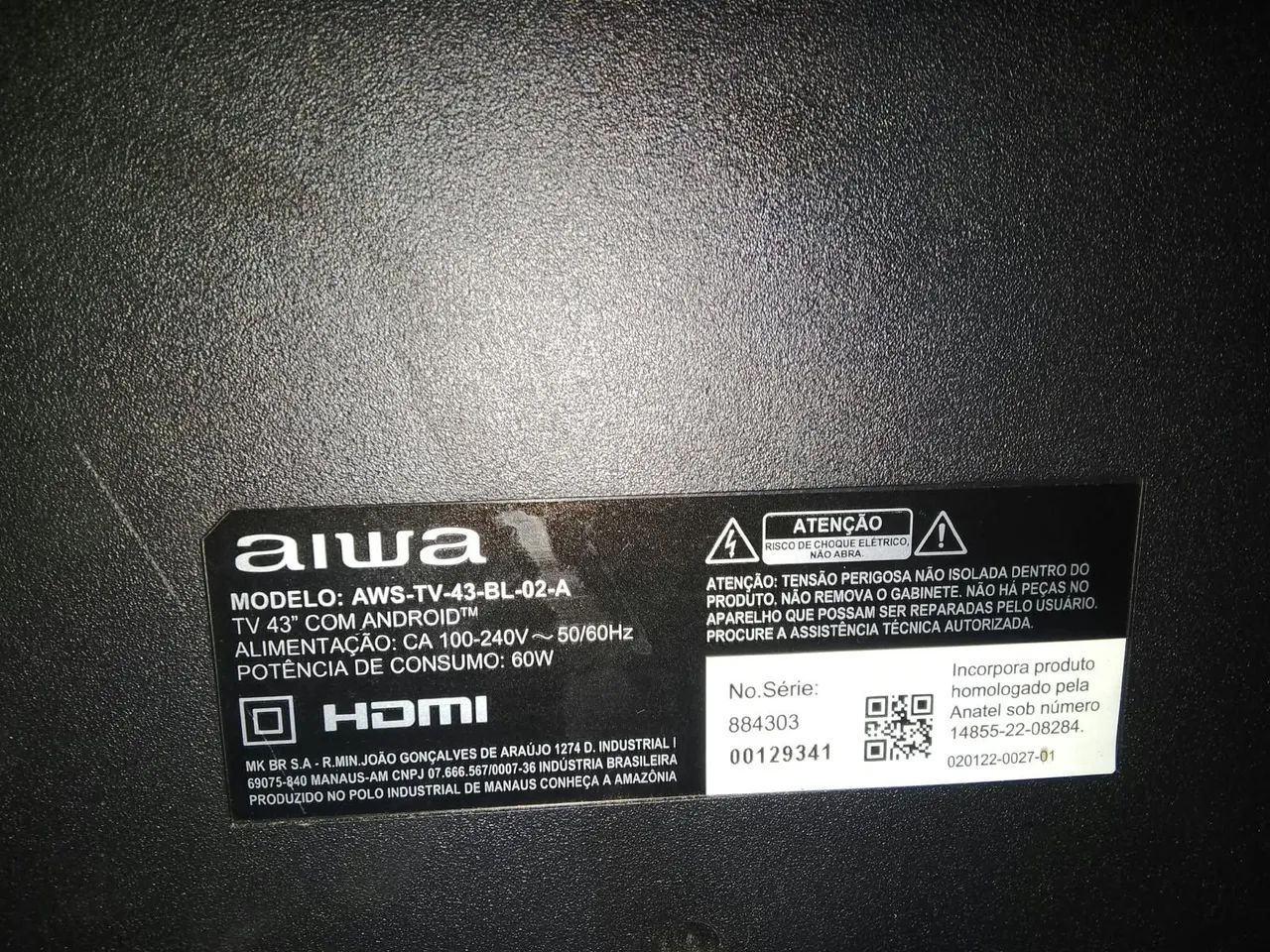 Vendo televisão obs: pra tirar as peças 