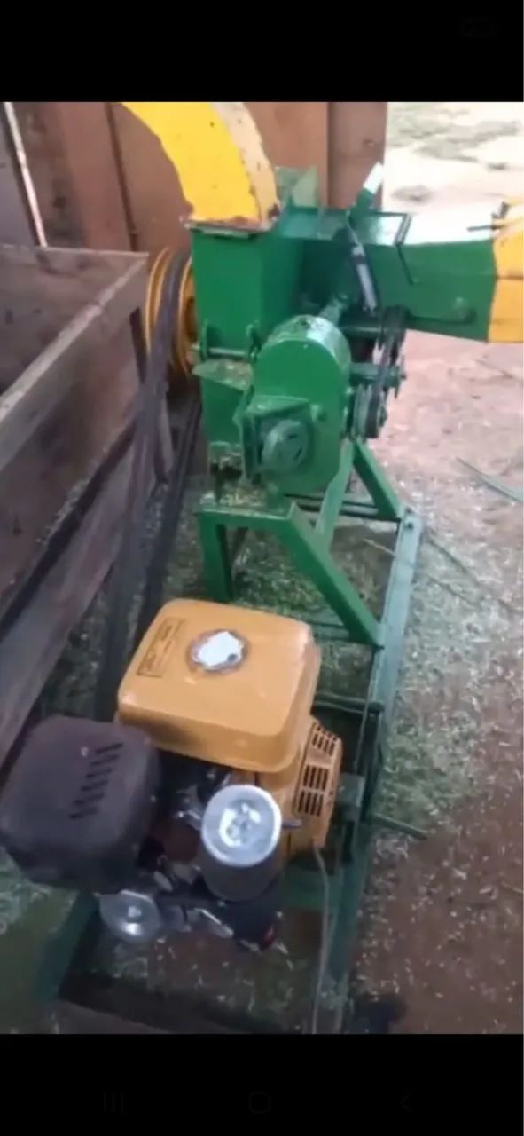 Picadeira com motor 13HP 