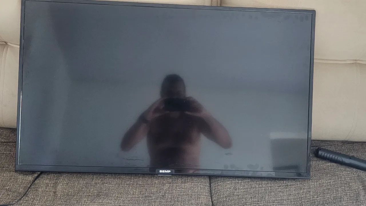 Smartv 43 semp sem imagem  - Foto 4