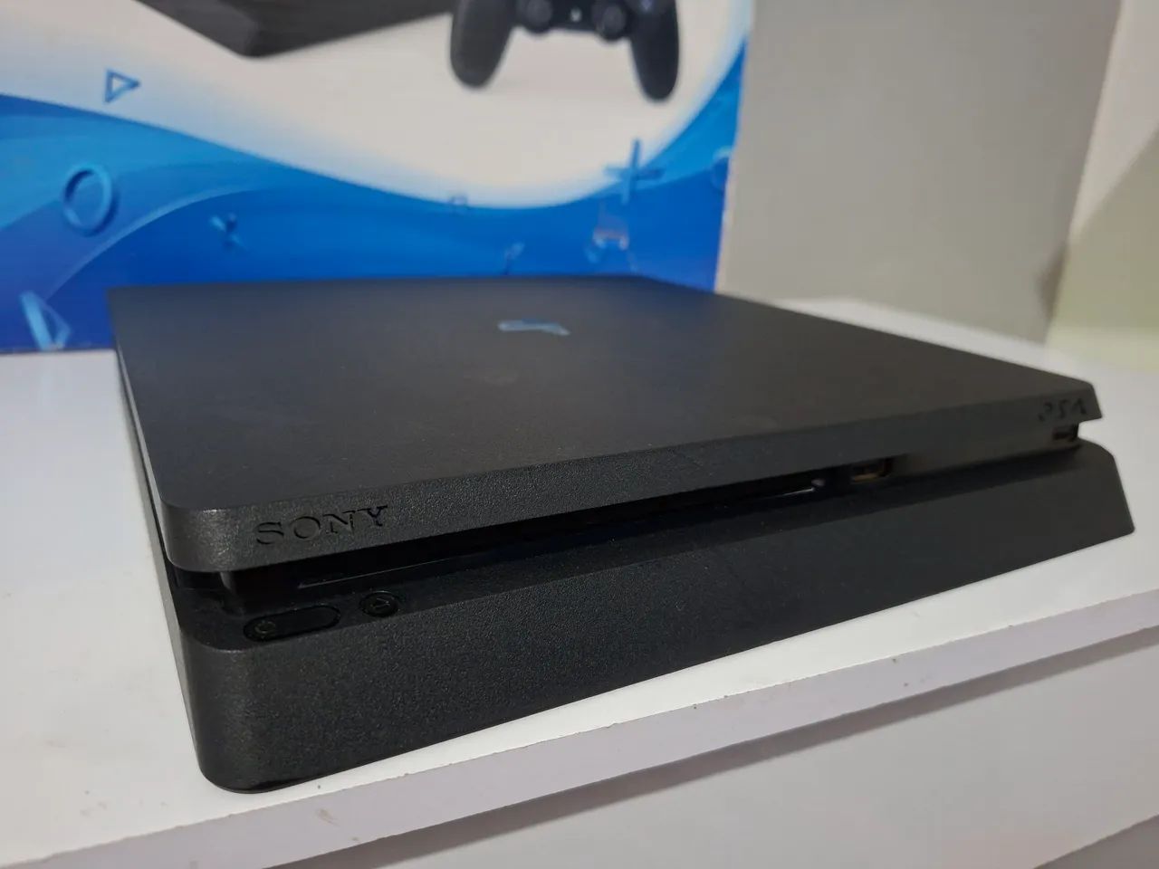PS4 Slim 500GB Completo na Caixa 1 Controle + Jogo Conservado