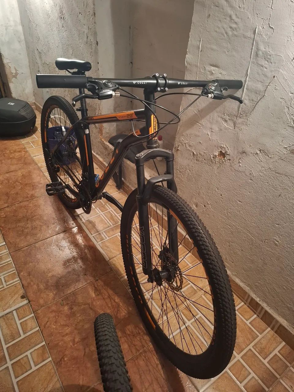 Bicicleta colli aro 29 seminova  - Foto 4