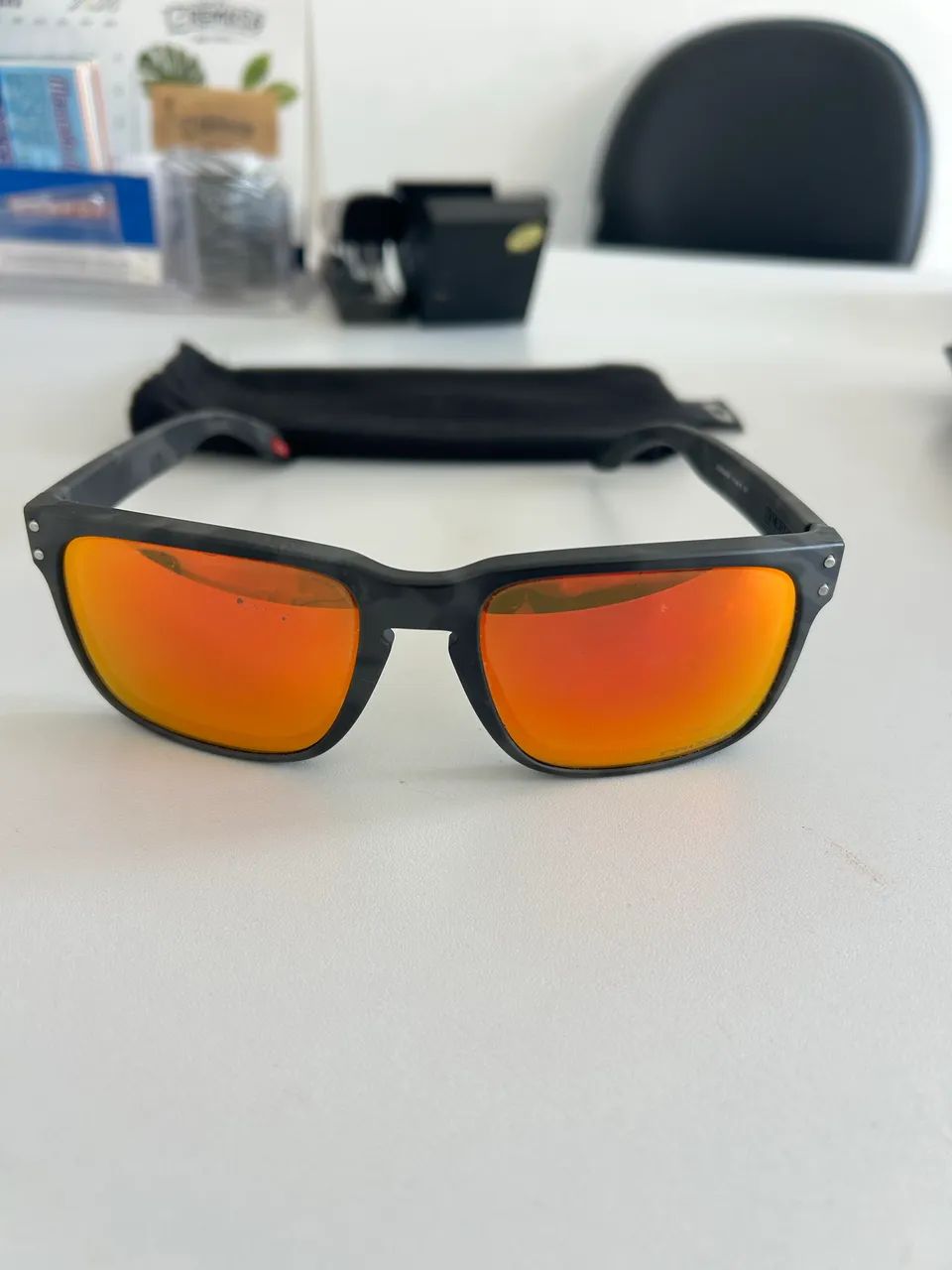 Óculos Oakley Holbrook 0009102-E9 Black Camo Prizm Ruby Original com Caixa - Foto 2