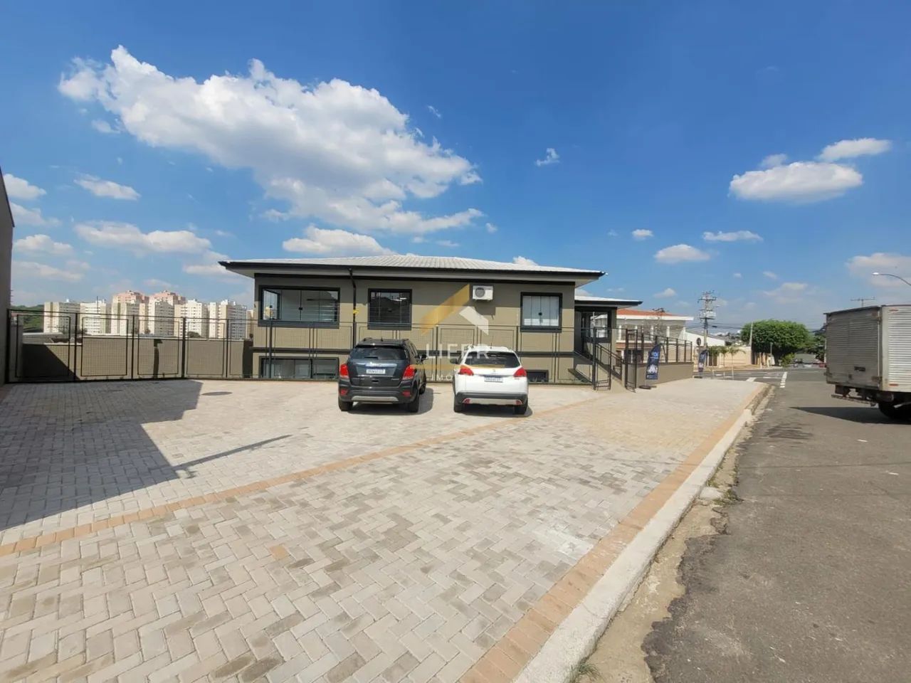 Prédio Comercial Ideal para Clínicas e Escritórios - Foto 3