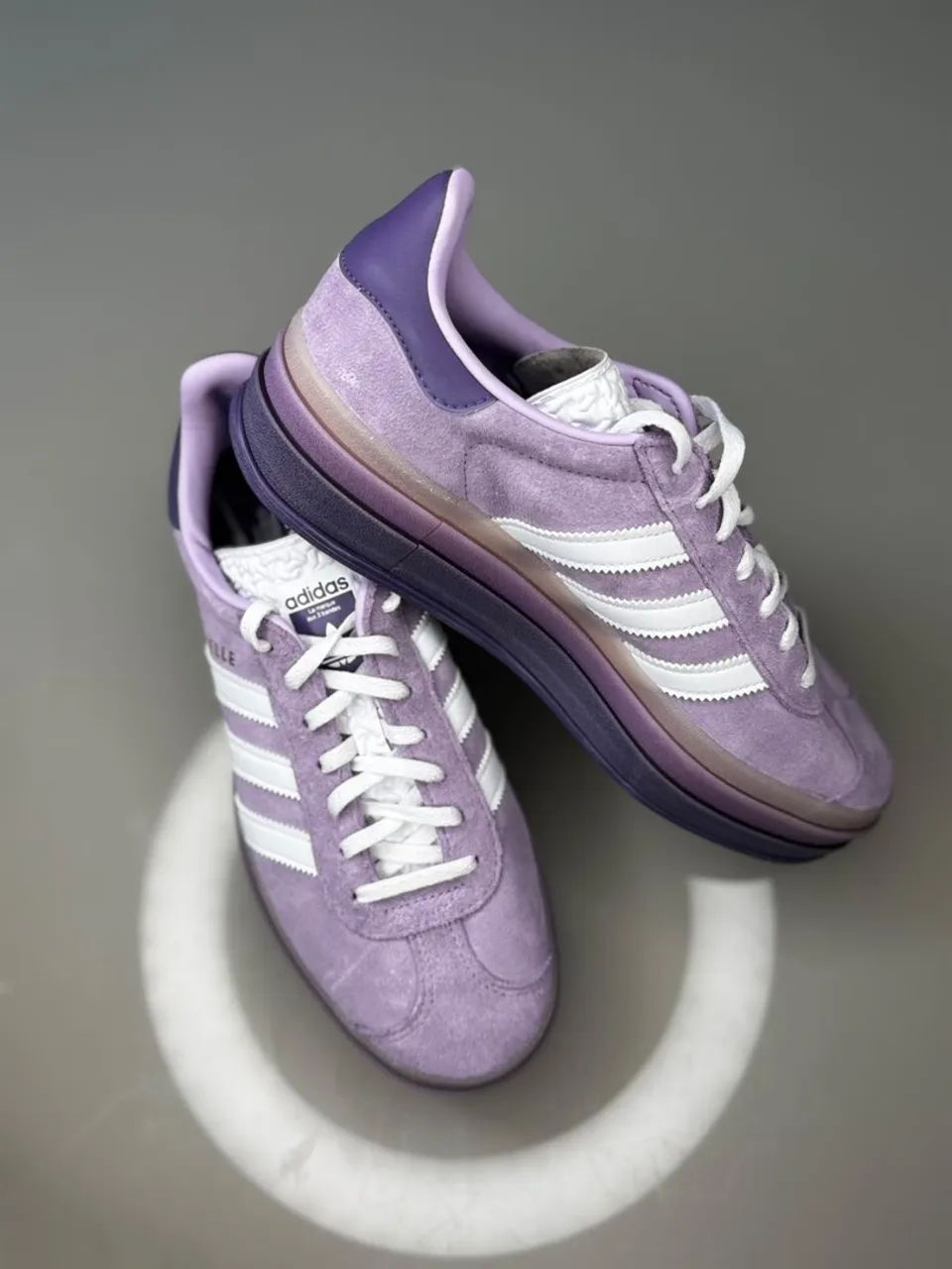 Tênis adidas 