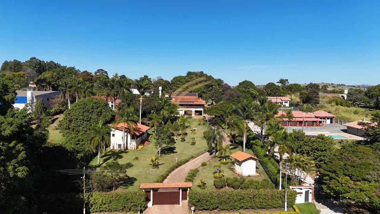Um Refúgio de Luxo com 5.050 m² e Lazer Completo Espera por Você - Foto 2