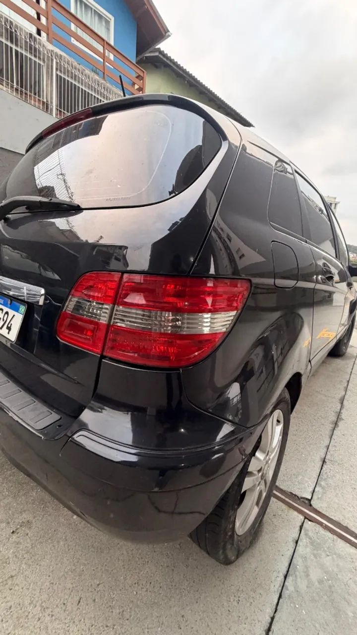Mercedes-Benz C-180 CGI Classic 1.8 16V 156cv Aut. 2011