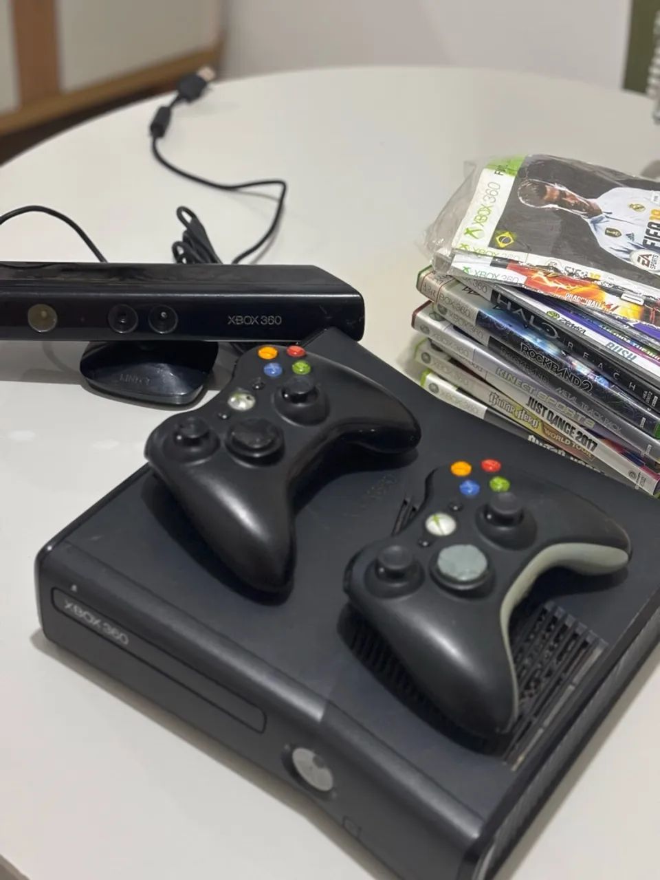 Xbox 360 + Kinect 