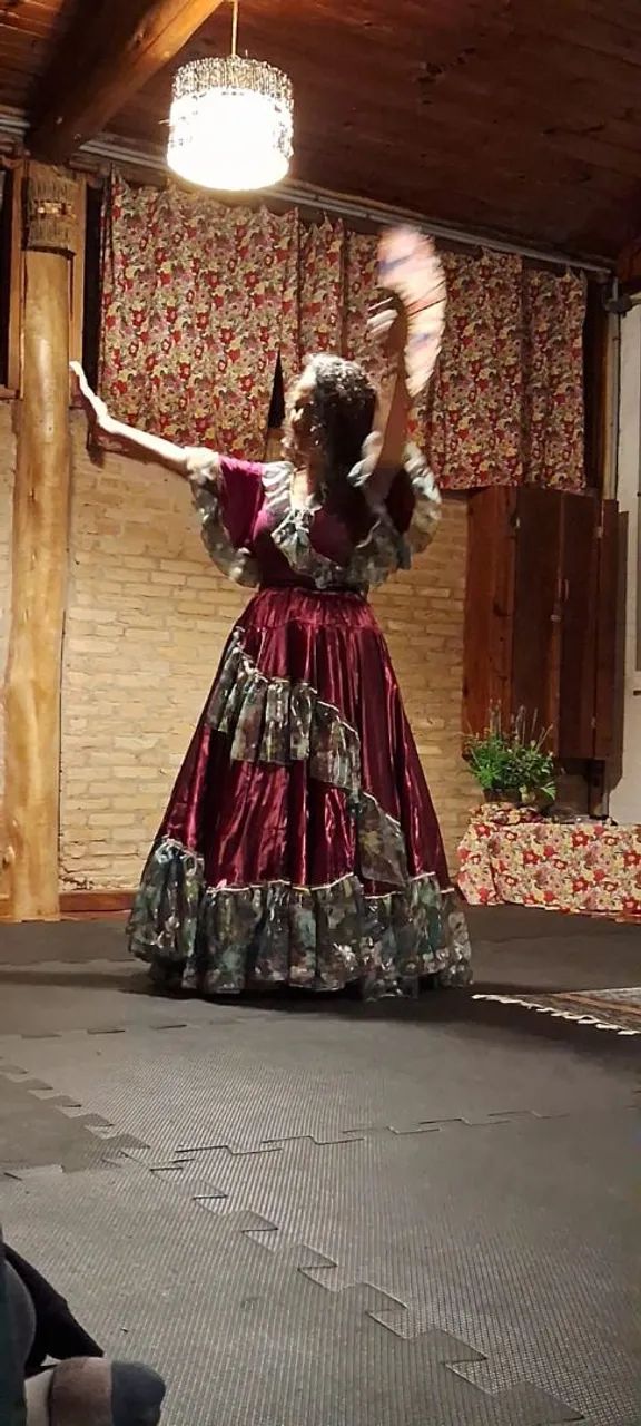Figurino de dança cigana 
